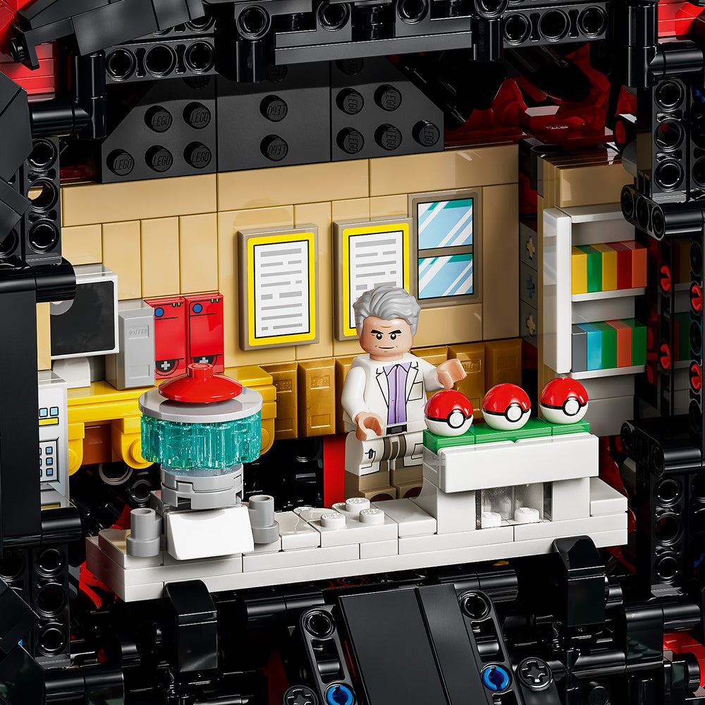 LEGO Pokémon Iconic Trainer Moments Poké Ball Lego/CityBrix - Science Museum Shop