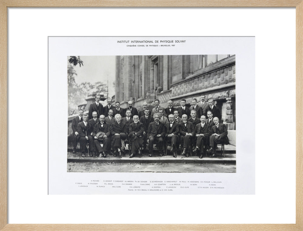 Fifth Solvay Physics Conference, Brussels, 1927. art print medium natural Art Print - Science Museum Shop