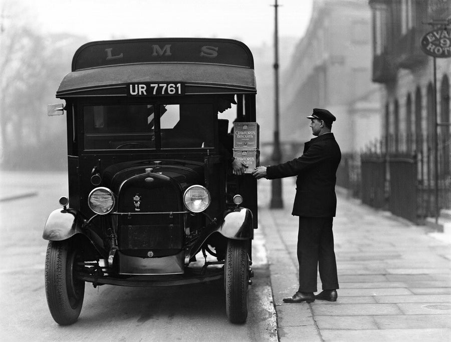 Delivery van, 1931. Art Print - Science Museum Shop