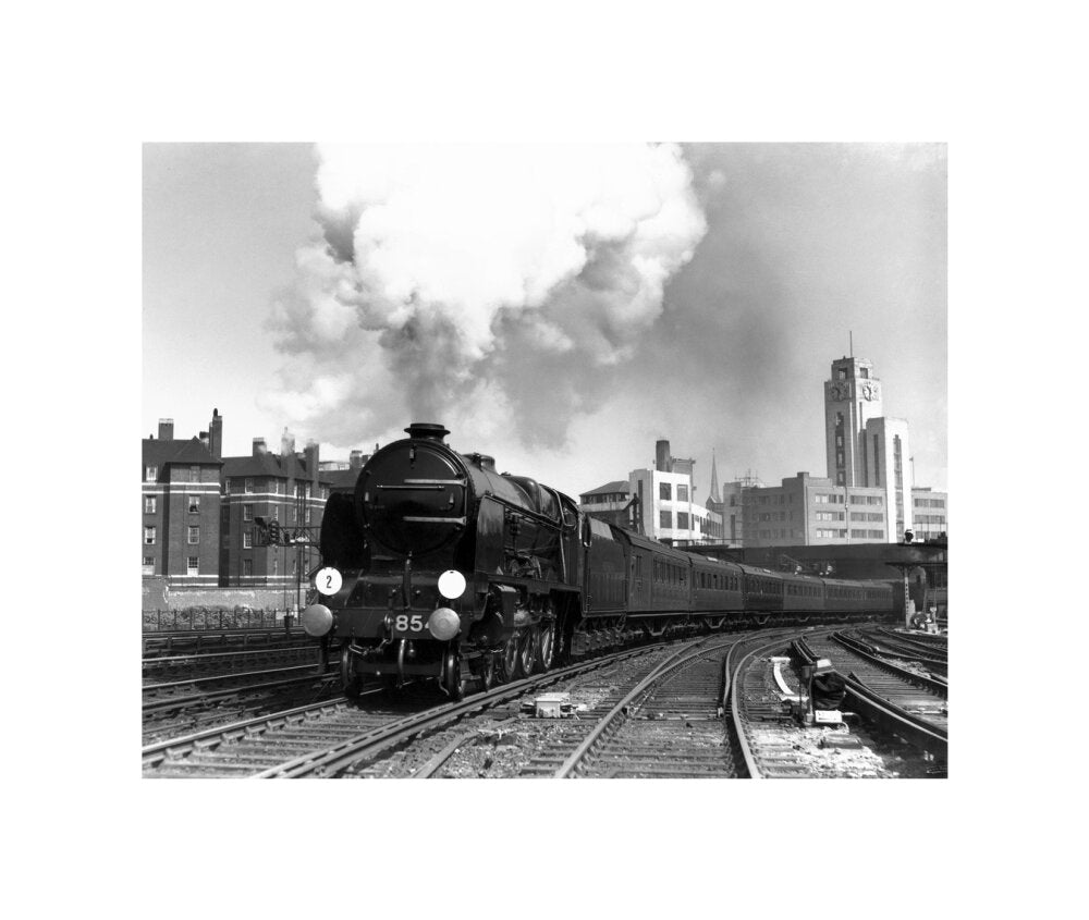 'Howard of Effingham' leaving London Victoria station, c 1939. unstretched canvas small none Art Print - Science Museum Shop
