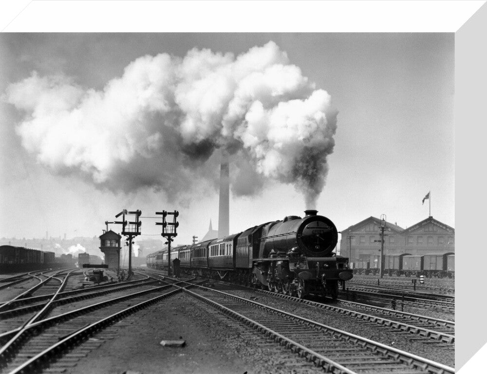 'Princess Helena Victoria' leaving Edge Hill, Liverpool, c 1938. stretched canvas small none Art Print - Science Museum Shop