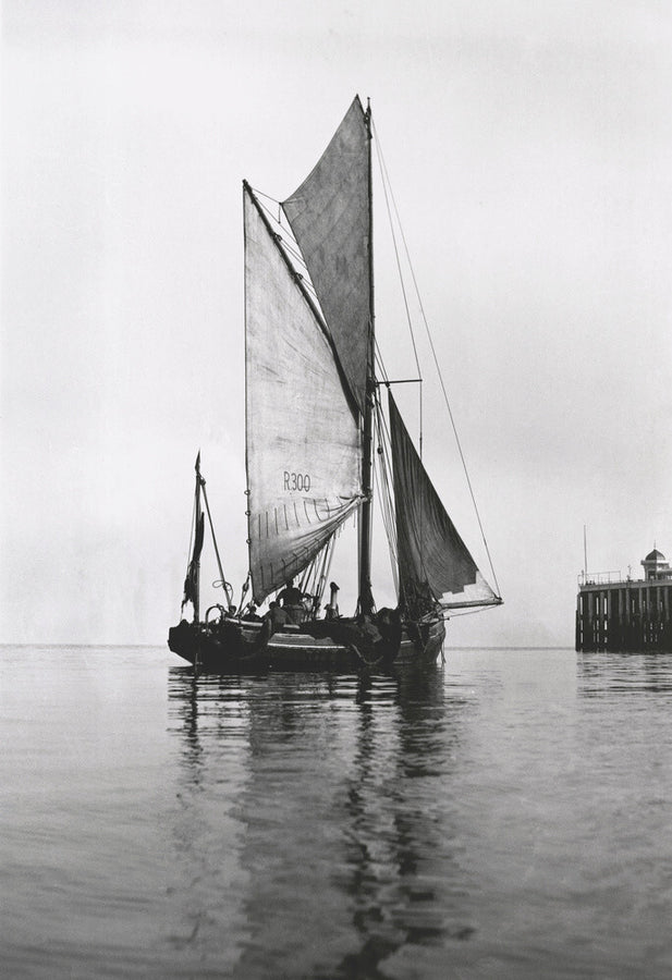 Fishing smack, c.1920s. Art Print - Science Museum Shop