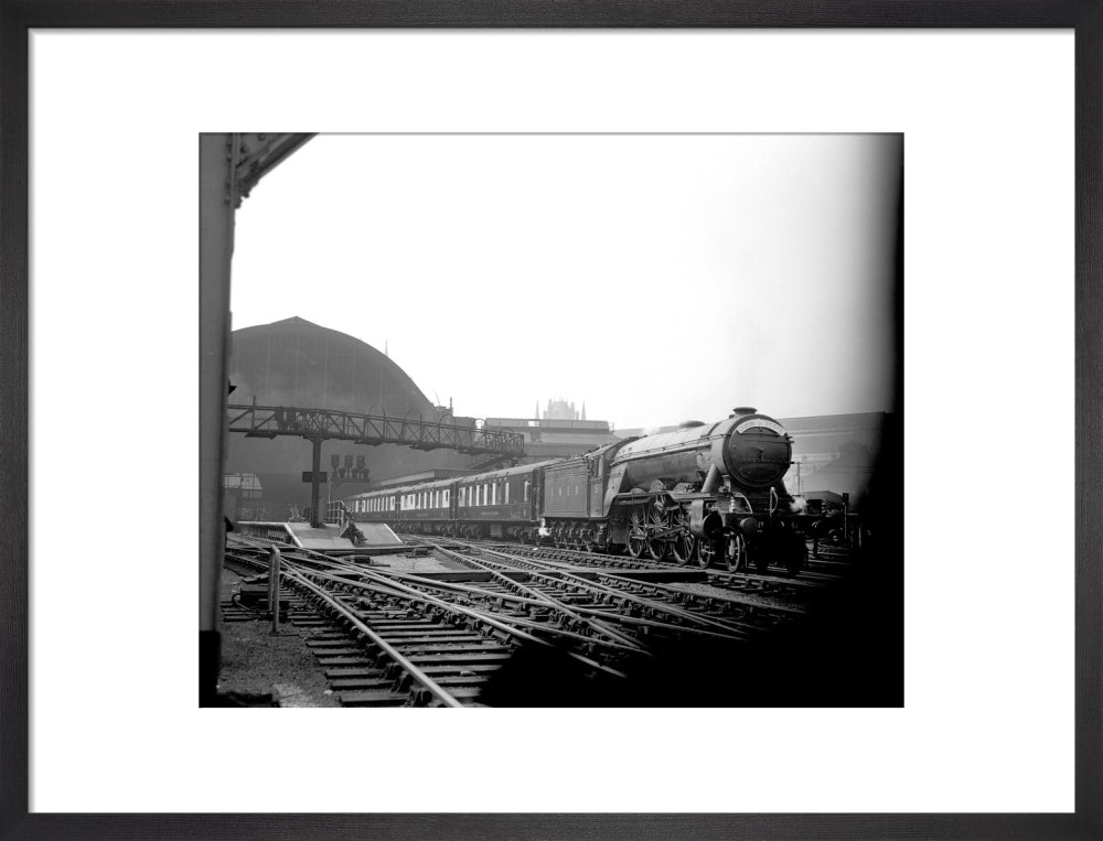 LNER A3 'Blink Bonny' No.51 on the 'Queen of Scots' art print medium black Art Print - Science Museum Shop