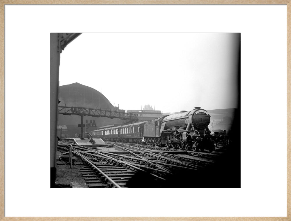 LNER A3 'Blink Bonny' No.51 on the 'Queen of Scots' art print extra large natural Art Print - Science Museum Shop