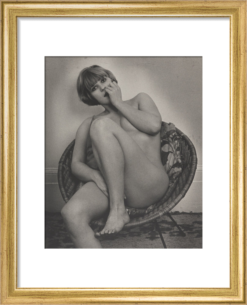 Photograph of Pauline Boty by Lewis Morley. art print extra small gold Art Print - Science Museum Shop