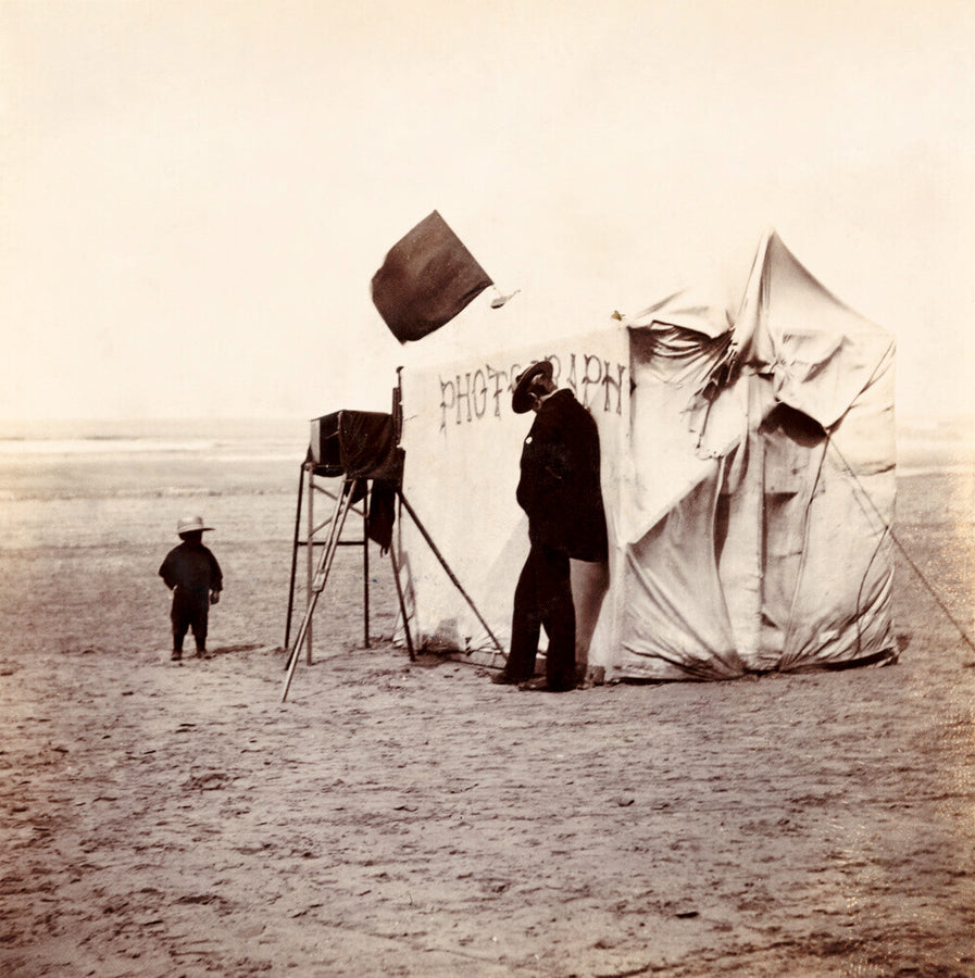 Snap-shot of a beach photographer at Whitby, North Yorkshire, c 1900s. Art Print - Science Museum Shop