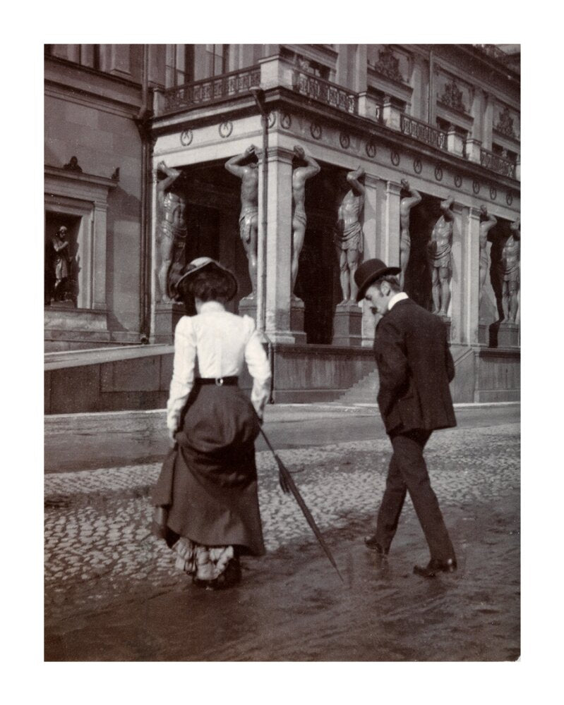 Man and woman crossing the road circa 1900 unstretched canvas extra large none Art Print - Science Museum Shop