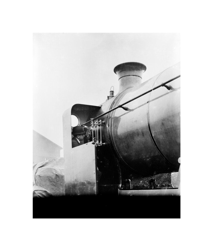 Caledonian Railway 4-4-0 locomotive no. 147./n unstretched canvas small none Art Print - Science Museum Shop