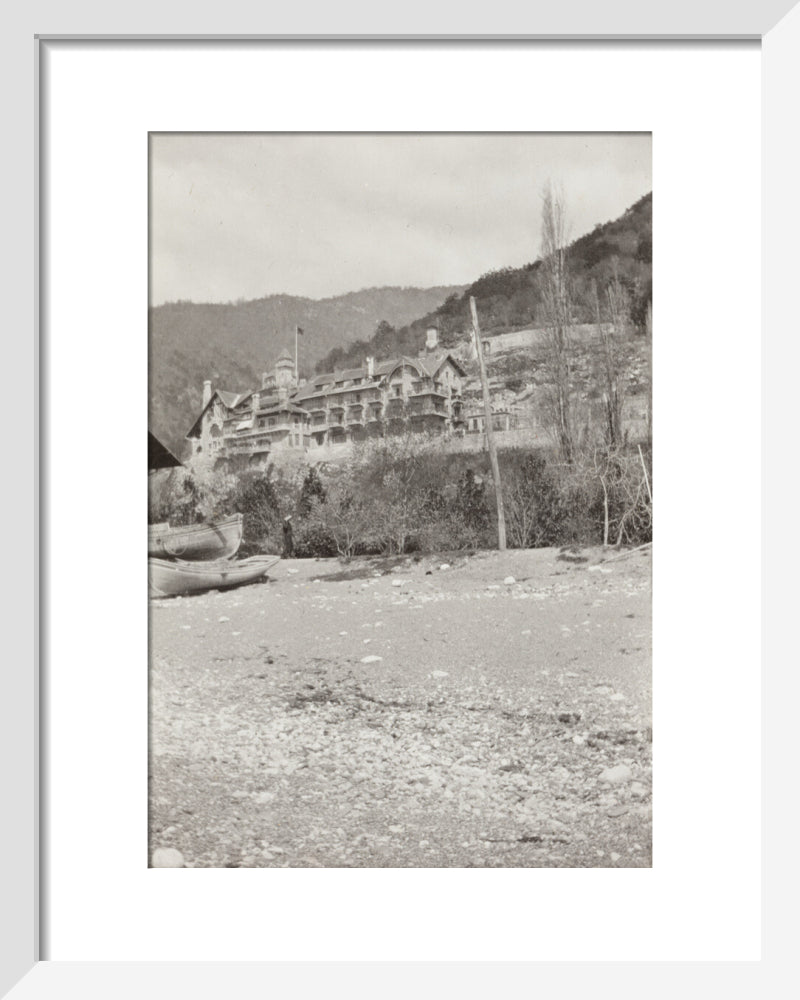 The Palace of Prince Alexander of Oldenburg at Gagra from the Beach. art print extra small white Art Print - Science Museum Shop