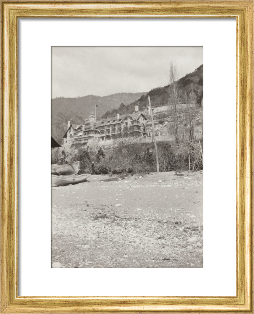 The Palace of Prince Alexander of Oldenburg at Gagra from the Beach. art print extra small gold Art Print - Science Museum Shop