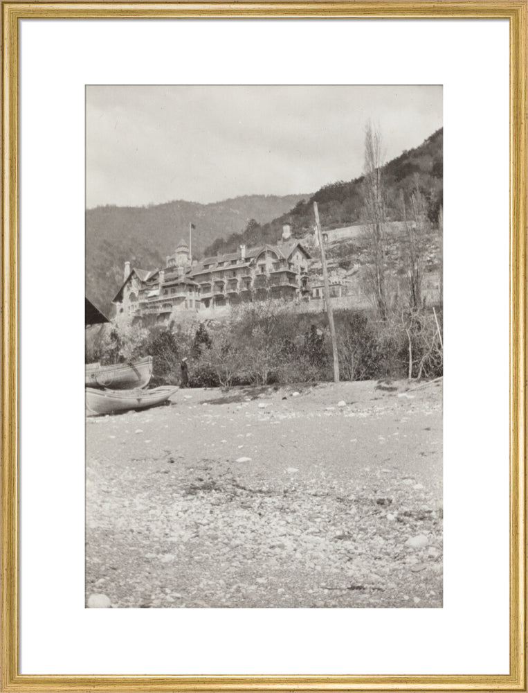 The Palace of Prince Alexander of Oldenburg at Gagra from the Beach. art print large gold Art Print - Science Museum Shop