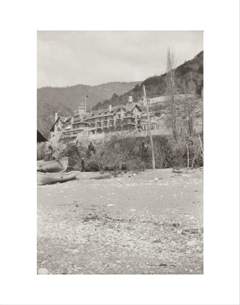 The Palace of Prince Alexander of Oldenburg at Gagra from the Beach. art print extra small none Art Print - Science Museum Shop