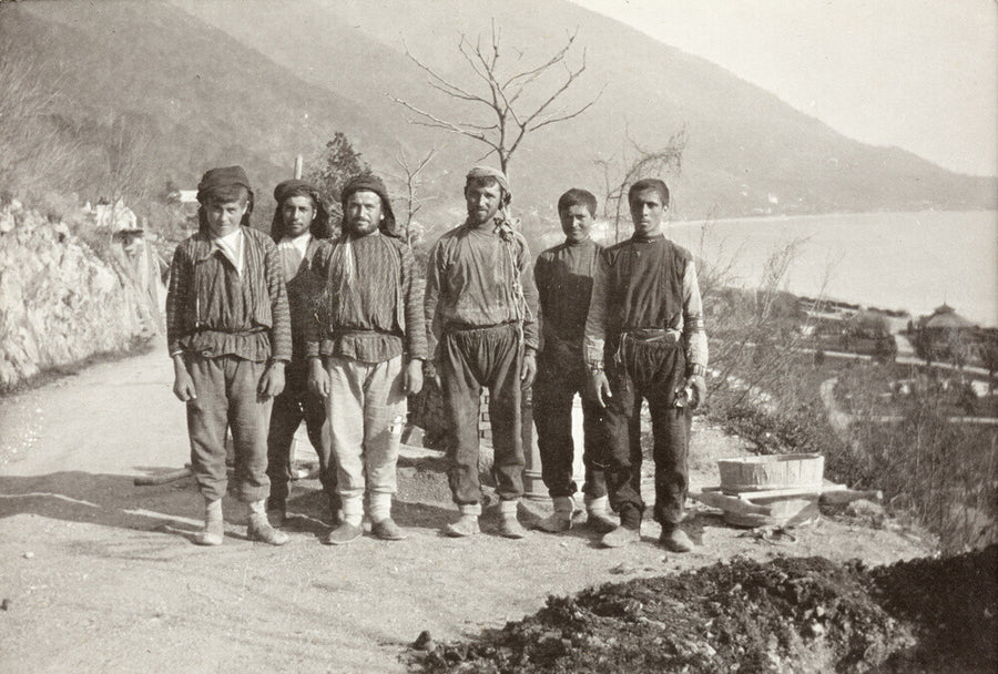 Workmen at Gagra Art Print - Science Museum Shop