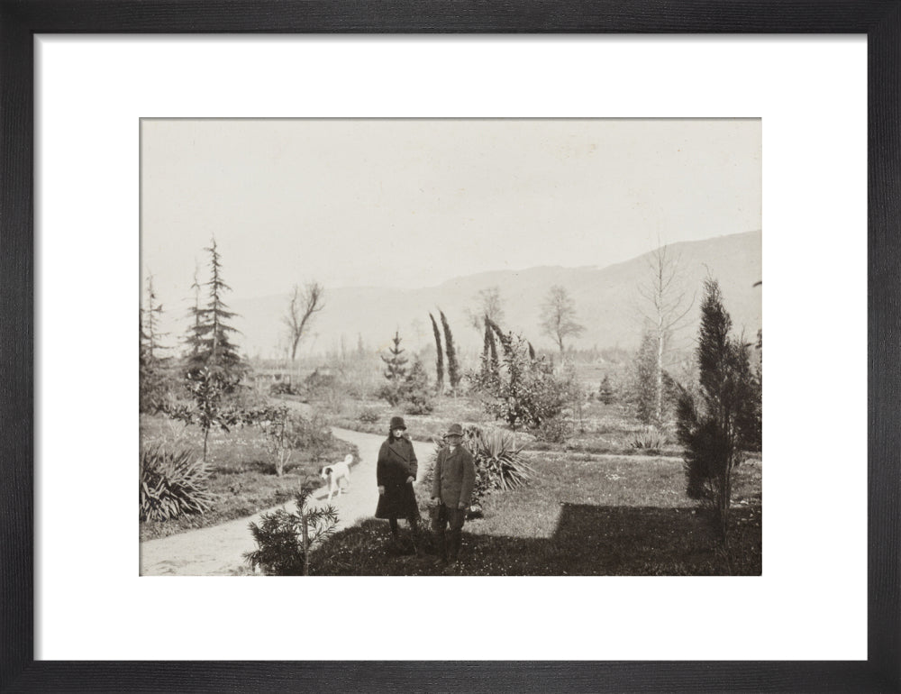 Black and white photograph entitled 'Colchido' art print small black Art Print - Science Museum Shop