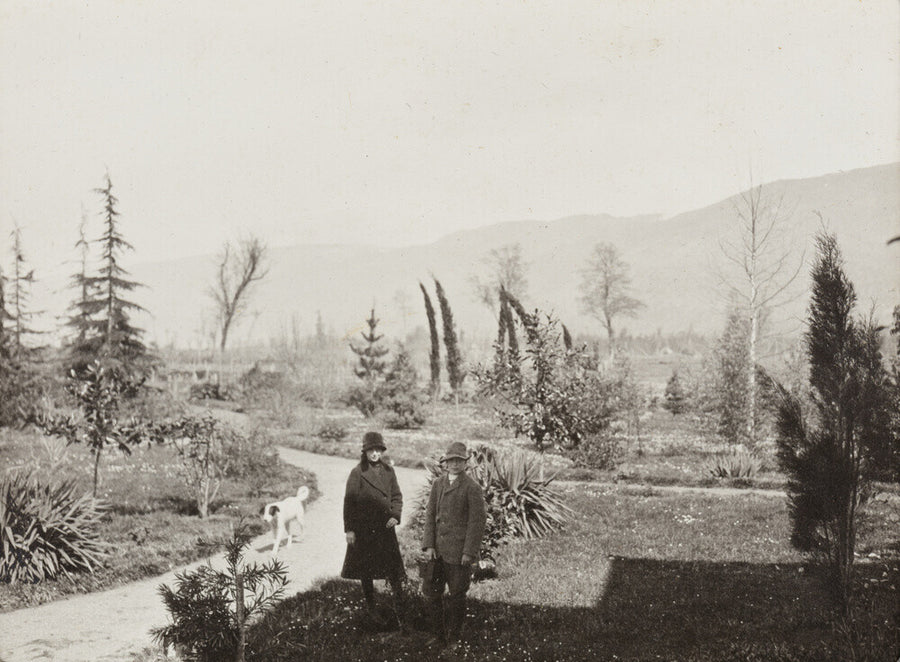 Black and white photograph entitled 'Colchido' Art Print - Science Museum Shop